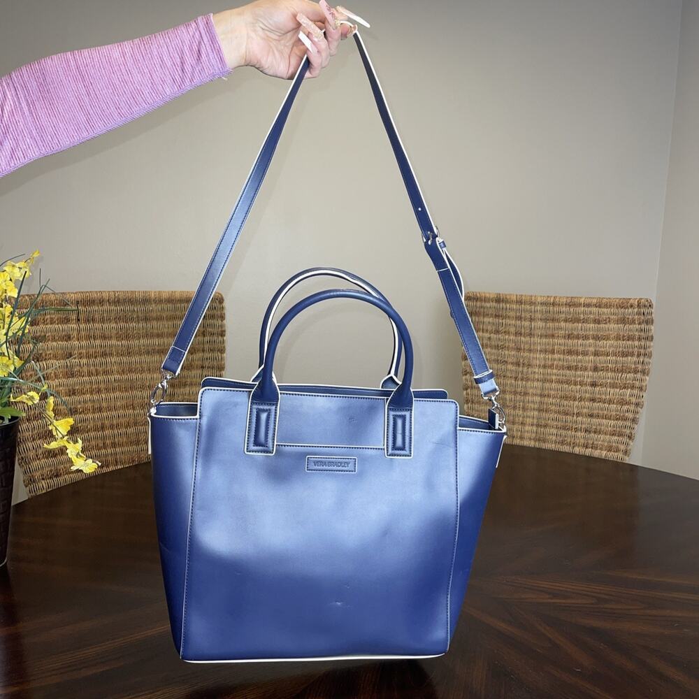 Vera Bradley BRAND NEW WITH TAGS Large Faux Leather Tote - Classic Navy​​​ - Picture 3 of 15